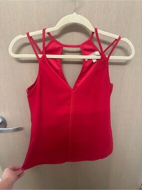 Banana Republic Red Double-Strap V-Neck Camisole size 0P